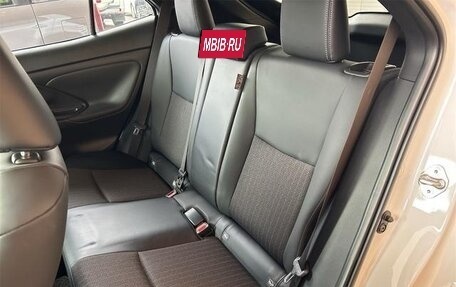 Toyota Yaris Cross, 2022 год, 1 435 000 рублей, 18 фотография