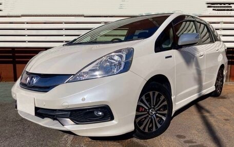 Honda Fit Shuttle I рестайлинг, 2015 год, 796 000 рублей, 1 фотография