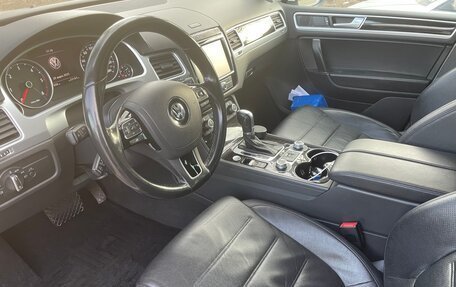 Volkswagen Touareg III, 2015 год, 3 350 000 рублей, 13 фотография