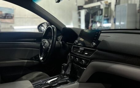 Honda Accord IX рестайлинг, 2019 год, 2 350 000 рублей, 6 фотография