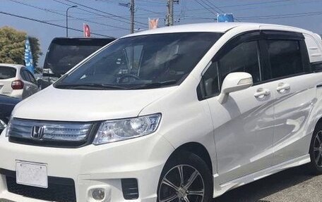 Honda Freed I, 2015 год, 778 000 рублей, 6 фотография