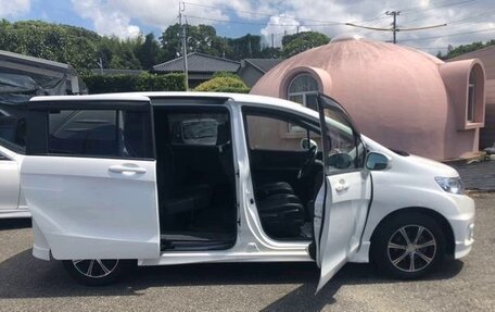 Honda Freed I, 2015 год, 778 000 рублей, 8 фотография