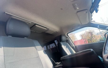 Toyota HiAce H200, 2015 год, 4 545 000 рублей, 8 фотография