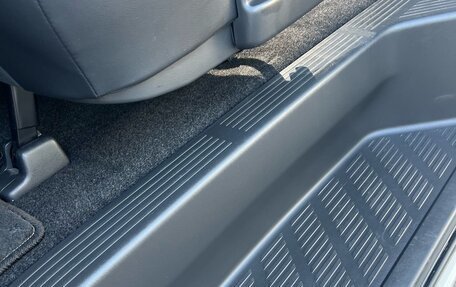 Toyota HiAce H200, 2015 год, 4 545 000 рублей, 10 фотография