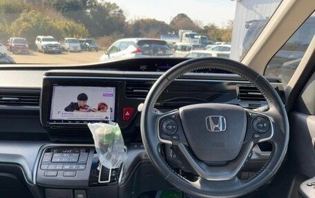 Honda Stepwgn IV, 2021 год, 1 654 000 рублей, 10 фотография