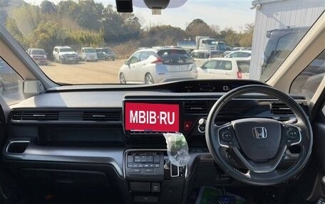 Honda Stepwgn IV, 2021 год, 1 654 000 рублей, 9 фотография