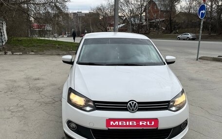 Volkswagen Polo VI (EU Market), 2011 год, 750 000 рублей, 4 фотография