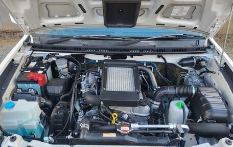 Suzuki Jimny, 2016 год, 850 000 рублей, 16 фотография