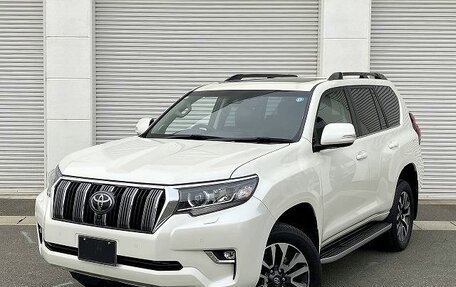 Toyota Land Cruiser Prado 150 рестайлинг 2, 2021 год, 3 800 000 рублей, 3 фотография