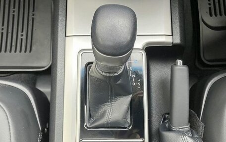 Toyota Land Cruiser Prado 150 рестайлинг 2, 2021 год, 3 800 000 рублей, 16 фотография