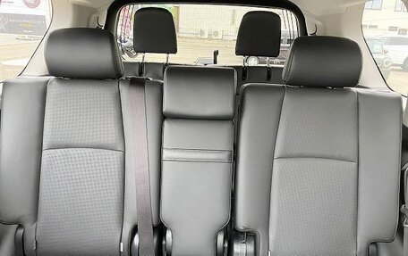 Toyota Land Cruiser Prado 150 рестайлинг 2, 2021 год, 3 800 000 рублей, 24 фотография