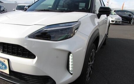 Toyota Yaris Cross, 2022 год, 1 450 001 рублей, 6 фотография