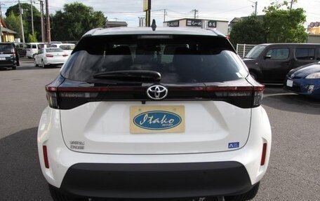 Toyota Yaris Cross, 2022 год, 1 450 001 рублей, 7 фотография