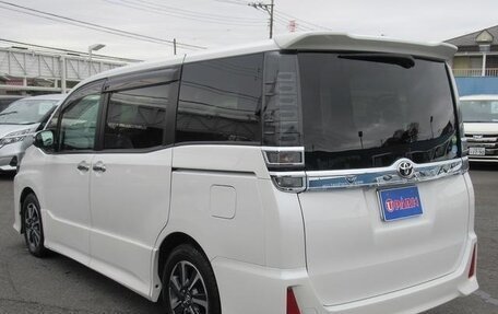 Toyota Voxy III, 2021 год, 2 520 001 рублей, 4 фотография