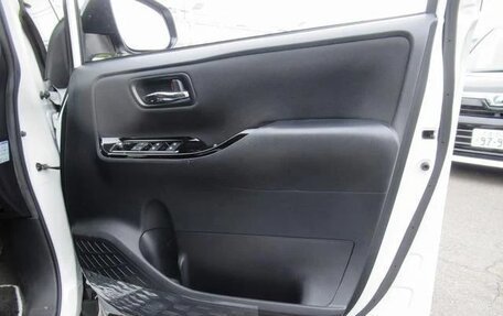 Toyota Voxy III, 2021 год, 2 520 001 рублей, 8 фотография