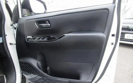 Toyota Voxy III, 2021 год, 2 520 001 рублей, 9 фотография