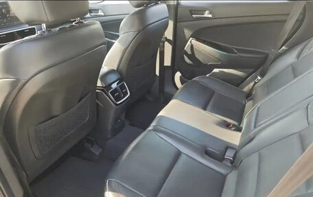 Hyundai Tucson III, 2021 год, 1 700 000 рублей, 12 фотография