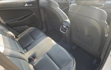 Hyundai Tucson III, 2021 год, 1 700 000 рублей, 11 фотография