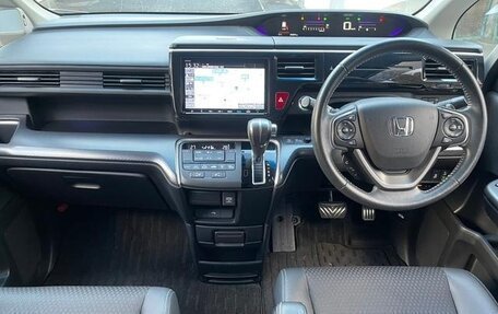 Honda Stepwgn IV, 2021 год, 1 634 000 рублей, 11 фотография