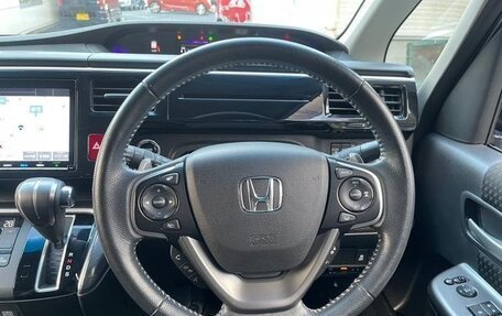 Honda Stepwgn IV, 2021 год, 1 634 000 рублей, 12 фотография