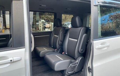 Honda Stepwgn IV, 2021 год, 1 634 000 рублей, 33 фотография