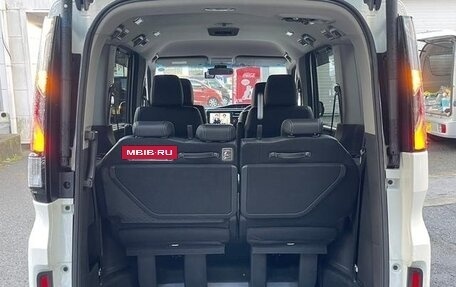 Honda Stepwgn IV, 2021 год, 1 634 000 рублей, 37 фотография