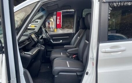 Honda Stepwgn IV, 2021 год, 1 634 000 рублей, 31 фотография