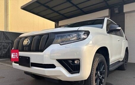 Toyota Land Cruiser Prado 150 рестайлинг 2, 2021 год, 3 520 000 рублей, 9 фотография
