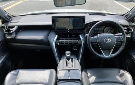 Toyota Harrier, 2022 год, 2 750 000 рублей, 8 фотография