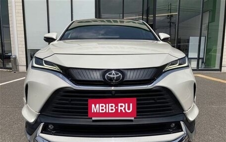 Toyota Harrier, 2022 год, 2 750 000 рублей, 2 фотография