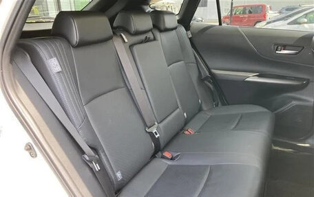 Toyota Harrier, 2022 год, 2 750 000 рублей, 18 фотография