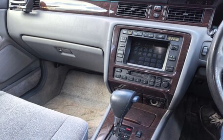 Toyota Crown Majesta, 1996 год, 1 000 000 рублей, 11 фотография