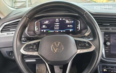 Volkswagen Tiguan II, 2021 год, 3 200 999 рублей, 8 фотография