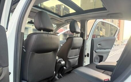 Honda Vezel, 2020 год, 1 700 300 рублей, 8 фотография