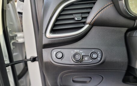 Chevrolet Trax, 2022 год, 1 250 000 рублей, 9 фотография