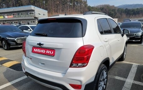 Chevrolet Trax, 2022 год, 1 250 000 рублей, 3 фотография