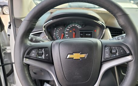 Chevrolet Trax, 2022 год, 1 250 000 рублей, 16 фотография