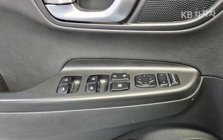 Hyundai Kona I, 2021 год, 1 910 000 рублей, 11 фотография
