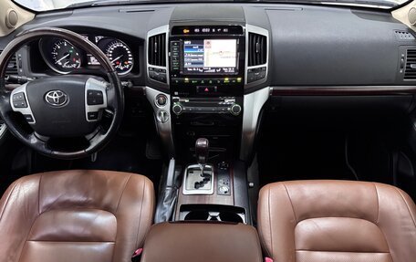 Toyota Land Cruiser 200, 2015 год, 3 900 000 рублей, 14 фотография