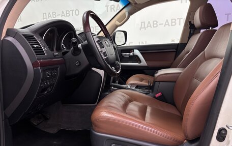 Toyota Land Cruiser 200, 2015 год, 3 900 000 рублей, 10 фотография