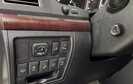 Toyota Land Cruiser 200, 2015 год, 3 900 000 рублей, 13 фотография