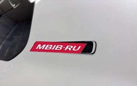 Toyota Land Cruiser 200, 2015 год, 3 900 000 рублей, 9 фотография