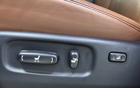 Toyota Land Cruiser 200, 2015 год, 3 900 000 рублей, 21 фотография