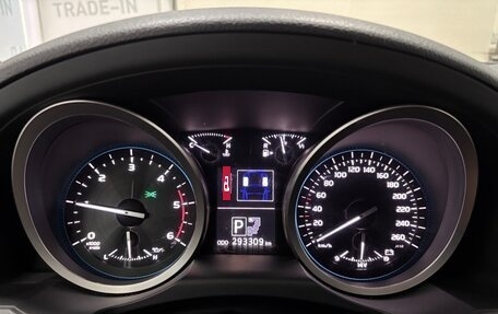 Toyota Land Cruiser 200, 2015 год, 3 900 000 рублей, 23 фотография