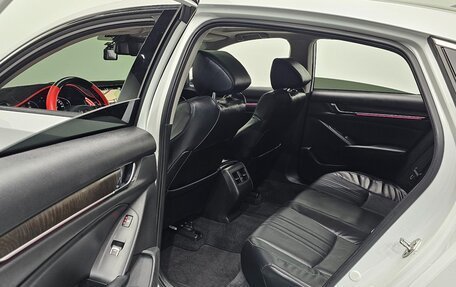 Honda Accord IX рестайлинг, 2018 год, 2 521 000 рублей, 11 фотография