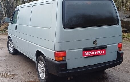 Volkswagen Transporter T4, 2000 год, 599 000 рублей, 4 фотография