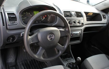 Skoda Fabia II, 2013 год, 600 000 рублей, 13 фотография