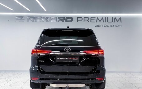 Toyota Fortuner II, 2017 год, 3 500 000 рублей, 10 фотография