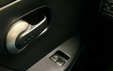 Nissan Note II рестайлинг, 2011 год, 999 900 рублей, 22 фотография