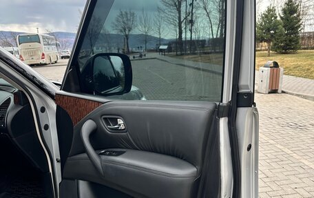 Nissan Patrol, 2011 год, 3 000 000 рублей, 10 фотография